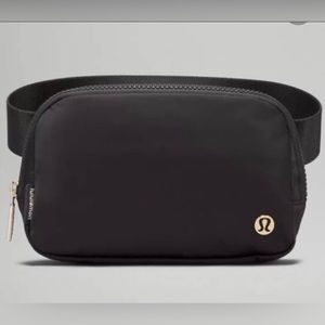 Lululemon Everywhere Belt Bag EBB Gold Logo